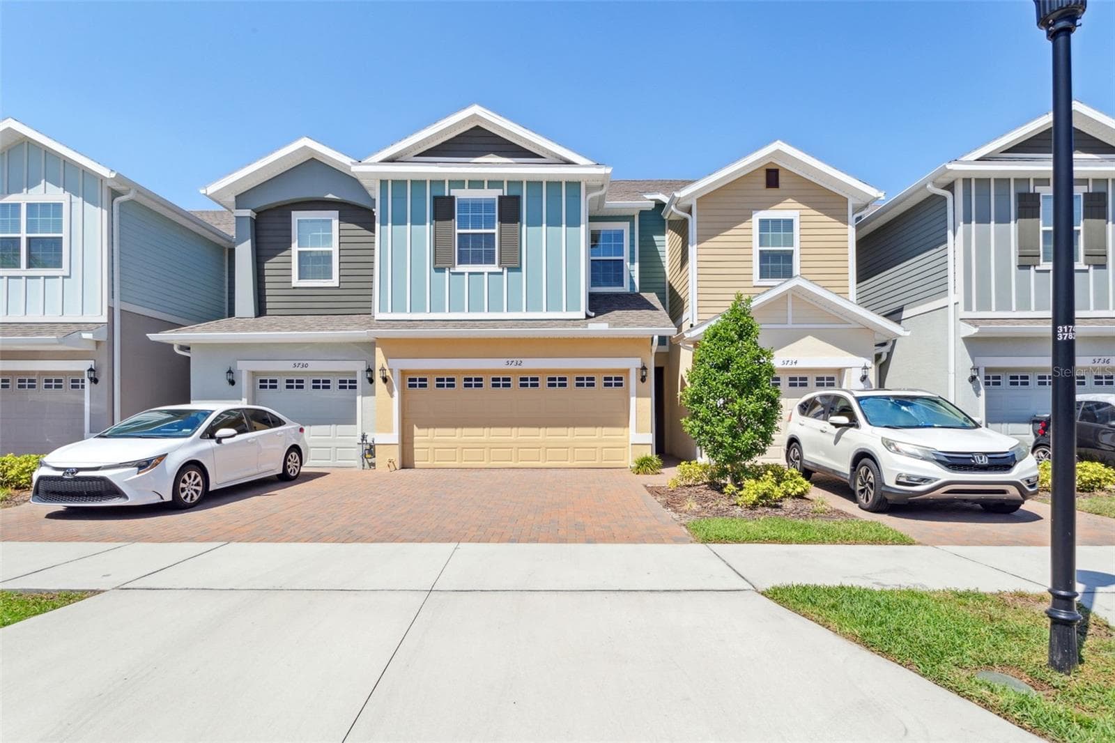 Townhouse at 5732 SKYTOP DR, LITHIA, photo 2 of 25