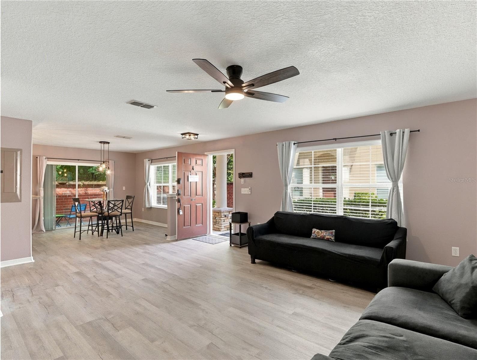 Townhouse at 242 CARINA CIR, SANFORD, photo 2 of 27