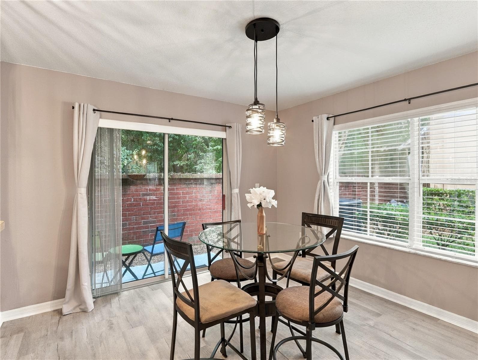 Townhouse at 242 CARINA CIR, SANFORD, photo 5 of 27
