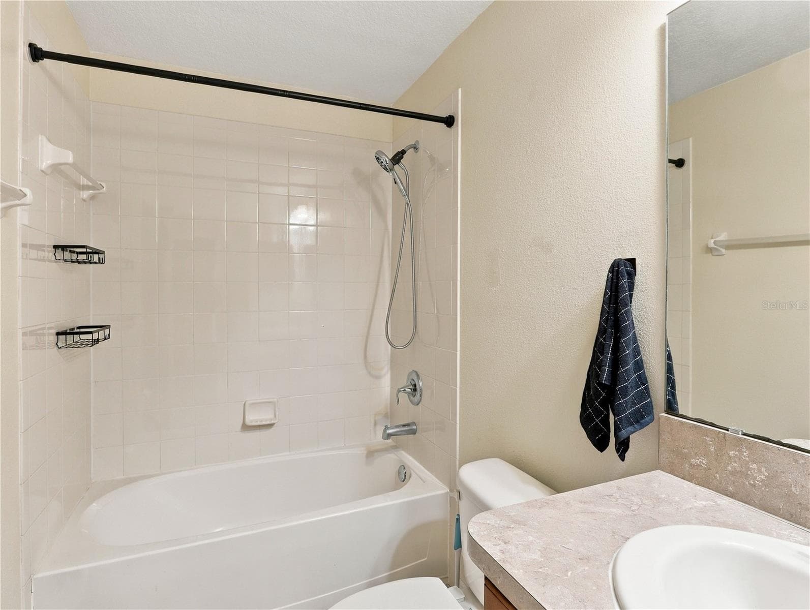 Townhouse at 242 CARINA CIR, SANFORD, photo 14 of 27