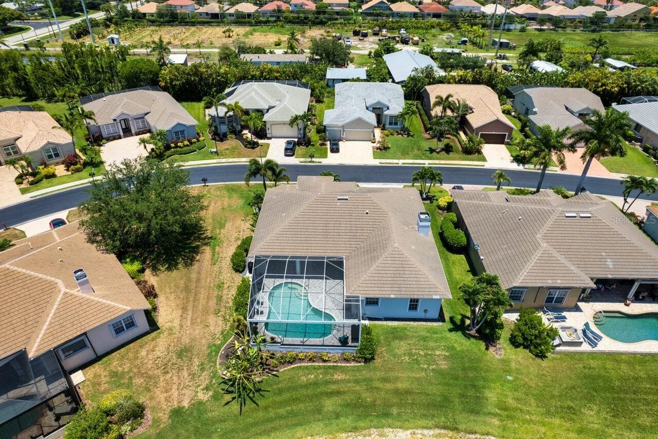 Single Family Residence at 8625 SOUTHWIND BAY CIR, FORT MYERS, photo 6 of 61