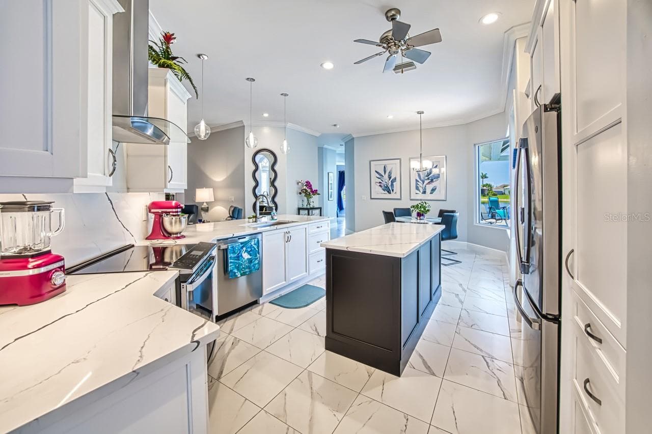 Custom Kitchen cabinets in 2022 - 8625 SOUTHWIND BAY CIR, FORT MYERS