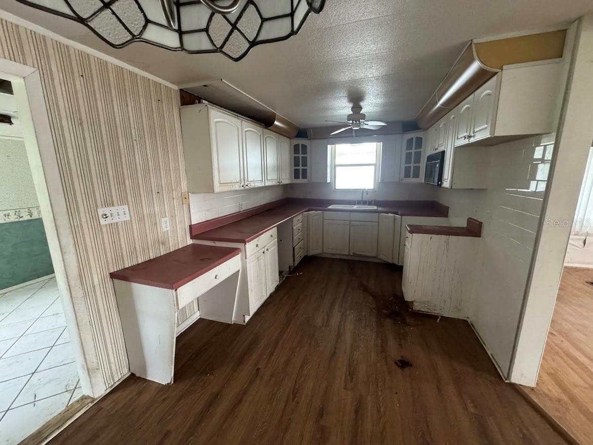 Mobile Home at 6471 KEENA CT, NORTH PORT, photo 9 of 24