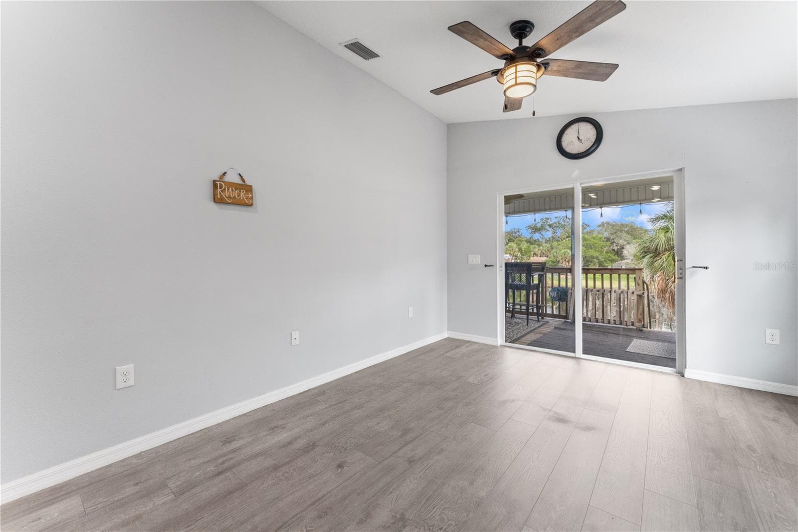 Single Family Residence at 6148 RIVER RD, NEW PORT RICHEY, photo 9 of 38