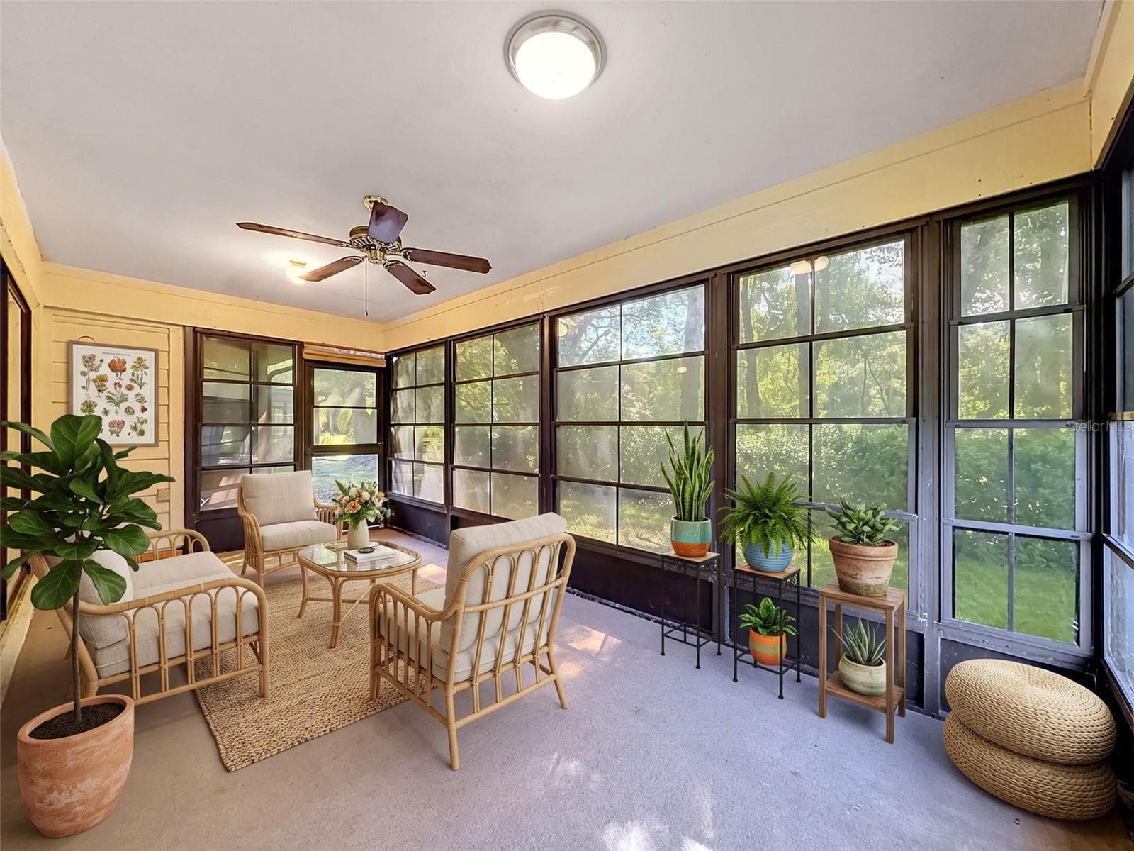 Virtual StagedScreened Back Porch - 7308 BALTUSROL DR, NEW PORT RICHEY