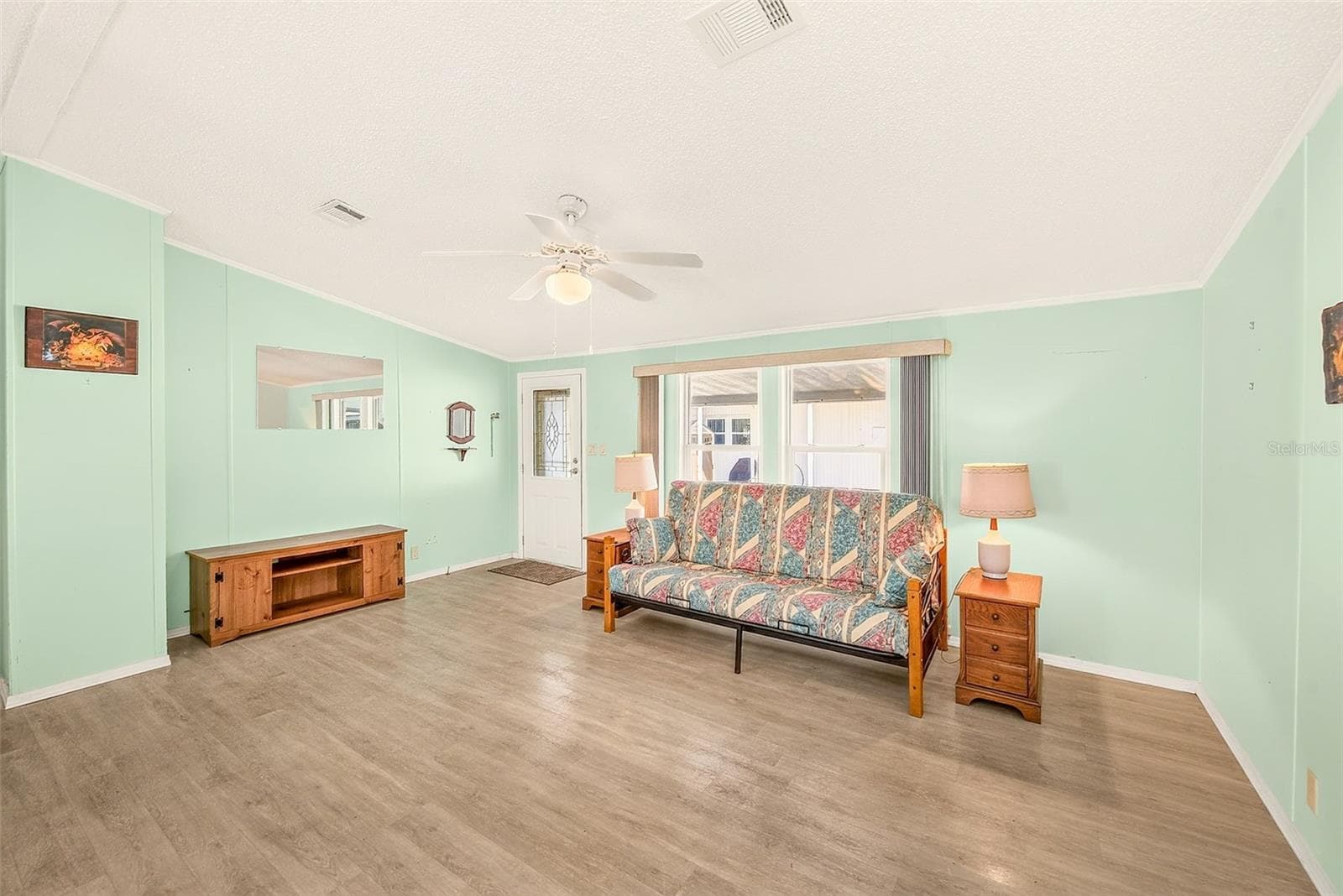 Manufactured Home at 980 7TH ST NW #43, LARGO, photo 5 of 47