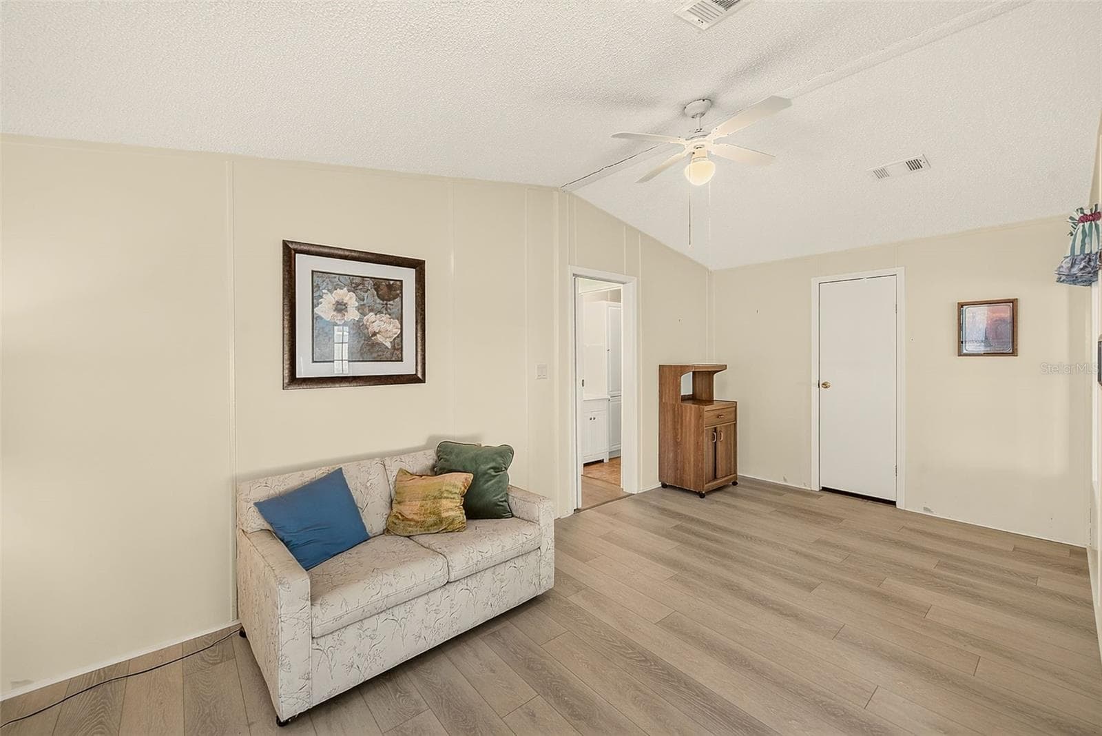 Manufactured Home at 980 7TH ST NW #43, LARGO, photo 15 of 47