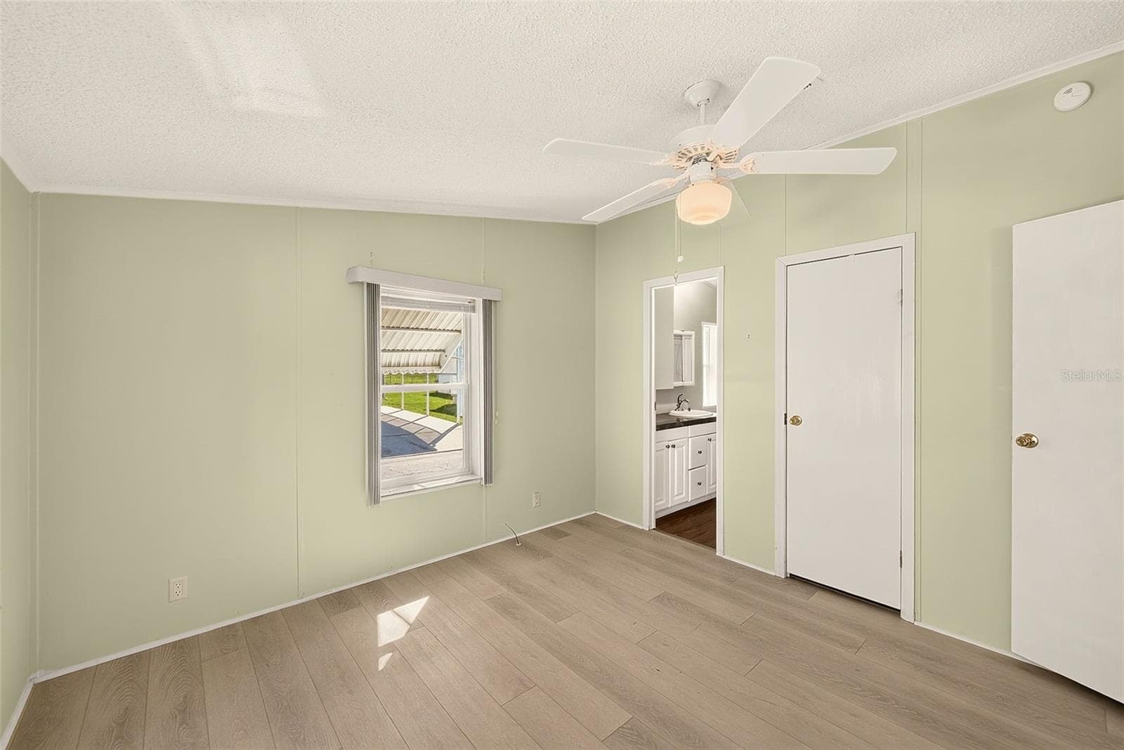 Manufactured Home at 980 7TH ST NW #43, LARGO, photo 22 of 47
