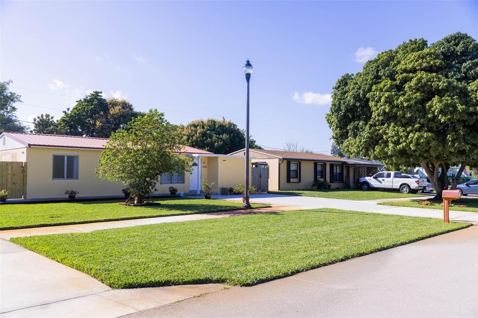 Single Family Residence at 2028 BRIDGEMAN DR, WEST PALM BEACH, photo 6 of 21
