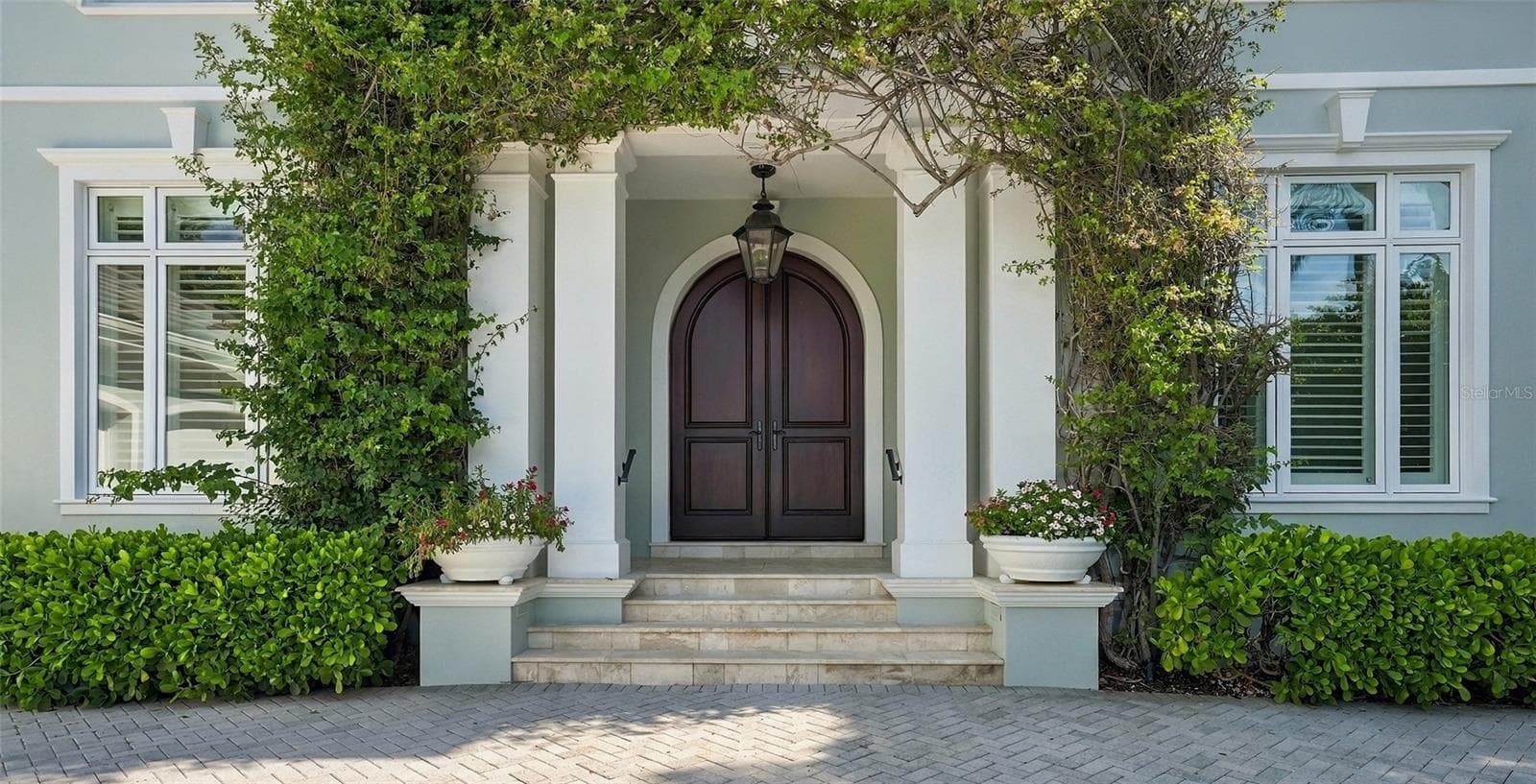 Single Family Residence at 560 HARBOR POINT RD, LONGBOAT KEY, photo 10 of 71