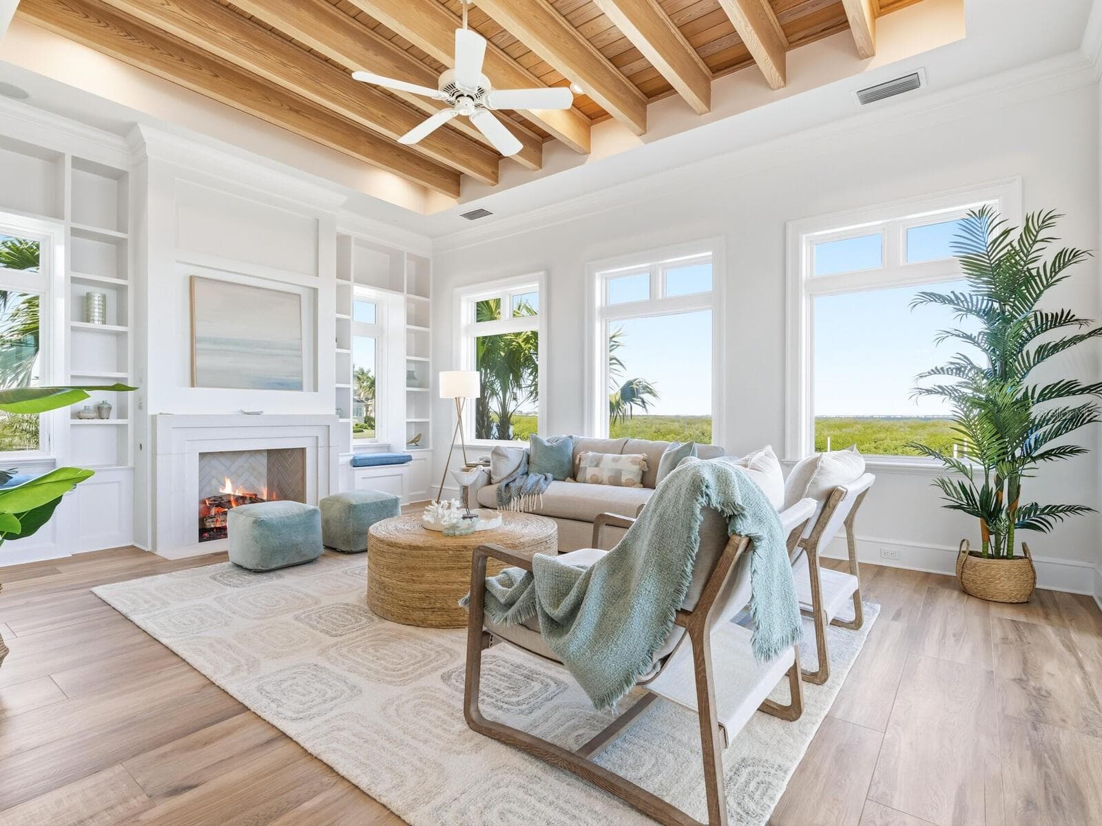 Single Family Residence at 560 HARBOR POINT RD, LONGBOAT KEY, photo 21 of 71
