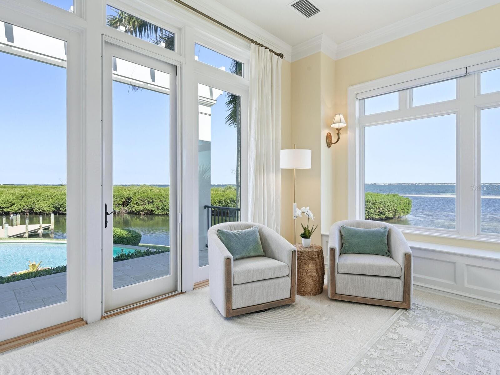 Single Family Residence at 560 HARBOR POINT RD, LONGBOAT KEY, photo 33 of 71