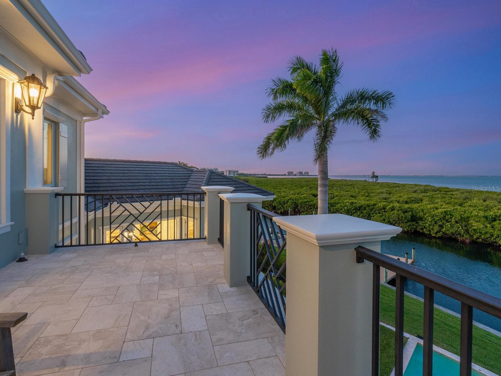 Single Family Residence at 560 HARBOR POINT RD, LONGBOAT KEY, photo 67 of 71