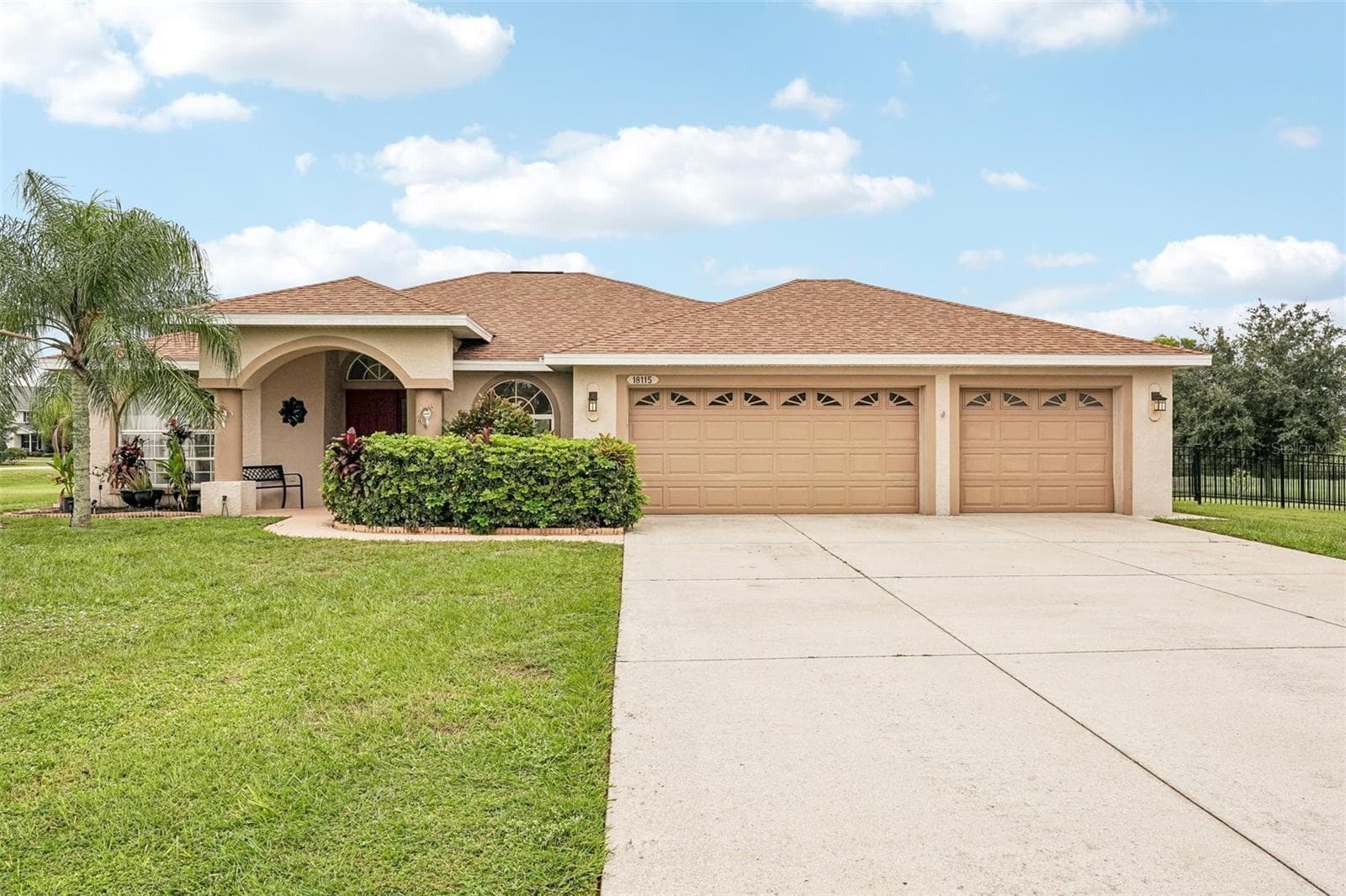 Single Family Residence at 18115 HOWLING WOLF RUN, PARRISH, photo 2 of 58