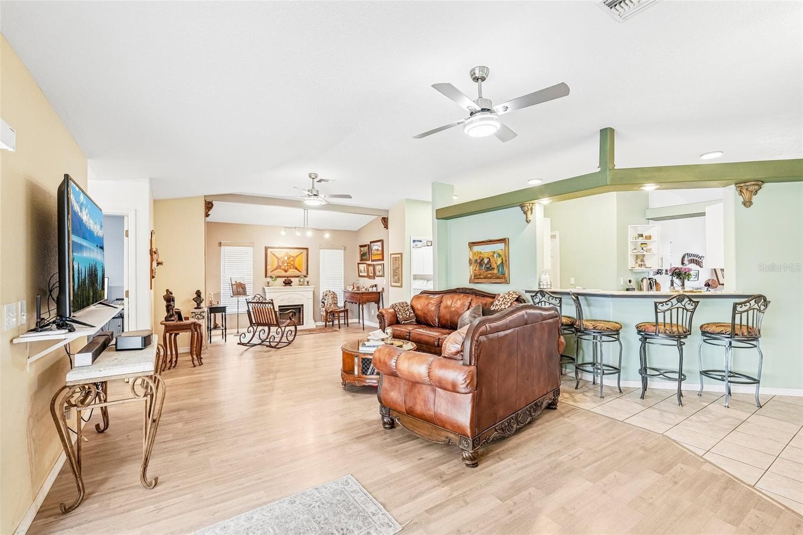 Single Family Residence at 18115 HOWLING WOLF RUN, PARRISH, photo 7 of 58