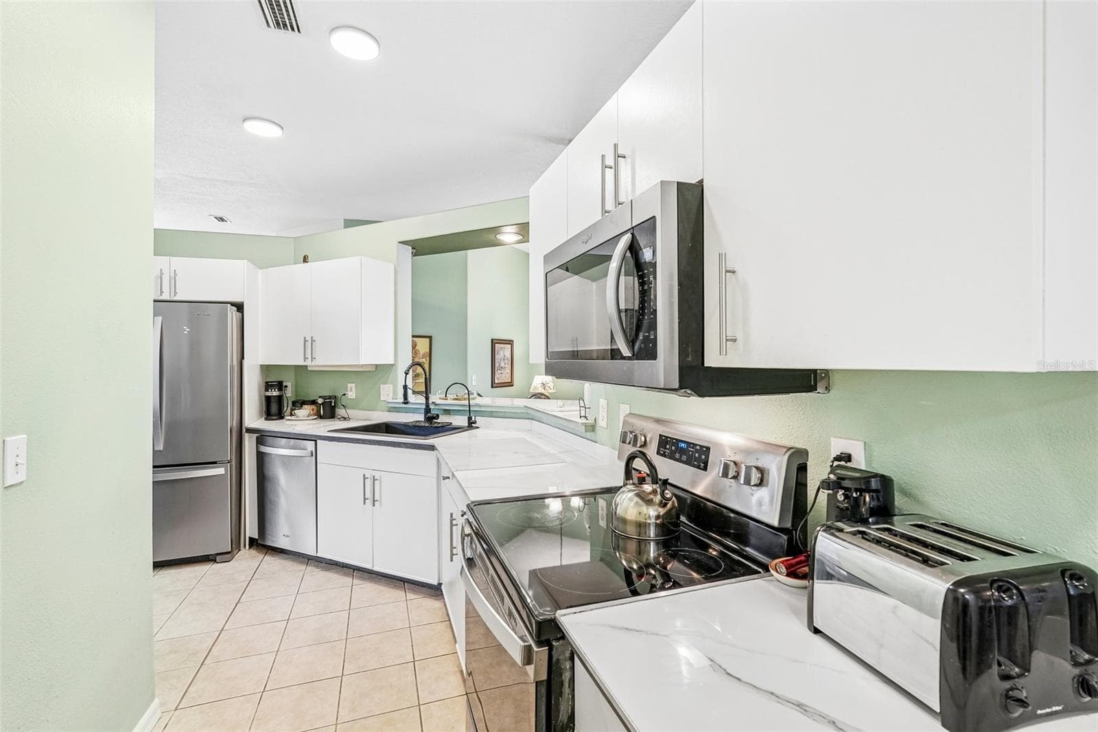 Single Family Residence at 18115 HOWLING WOLF RUN, PARRISH, photo 15 of 58