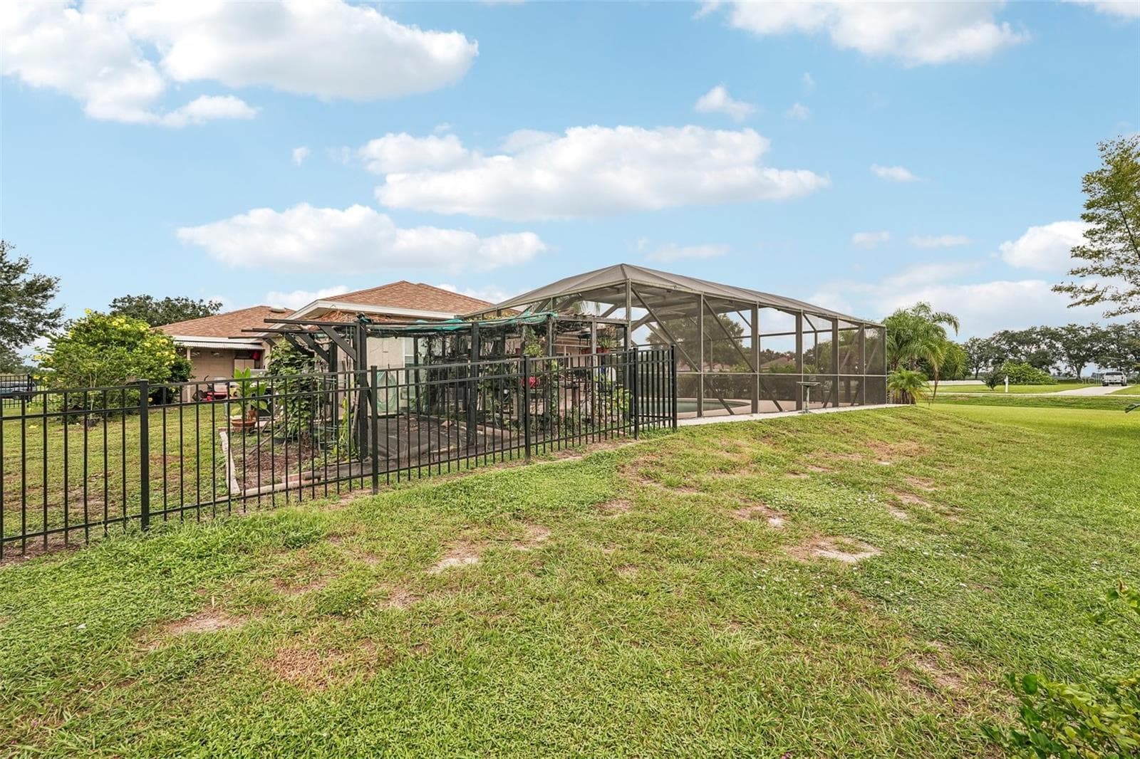 Single Family Residence at 18115 HOWLING WOLF RUN, PARRISH, photo 32 of 58
