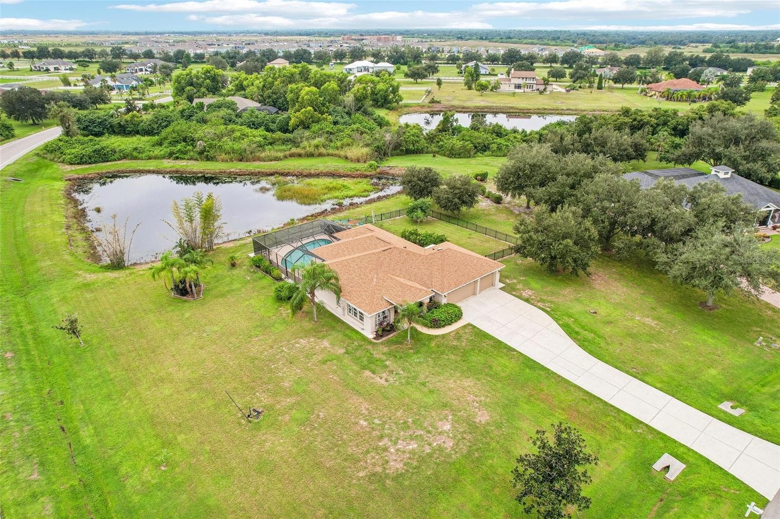 Single Family Residence at 18115 HOWLING WOLF RUN, PARRISH, photo 33 of 58