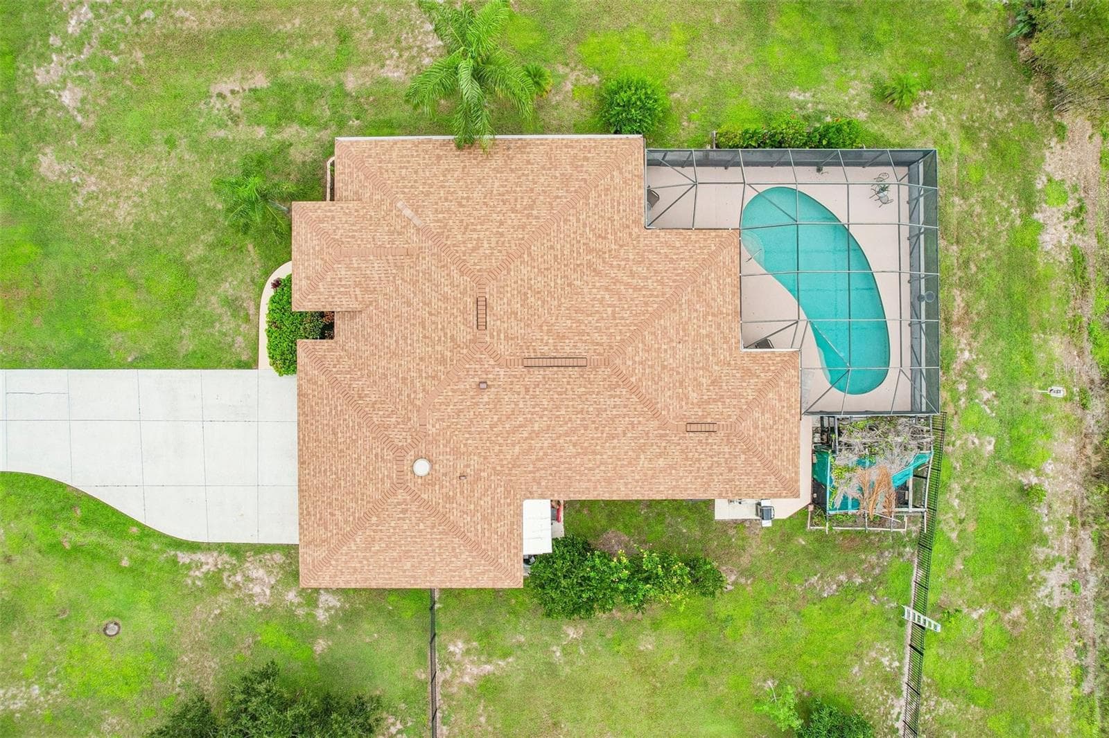 Single Family Residence at 18115 HOWLING WOLF RUN, PARRISH, photo 35 of 58