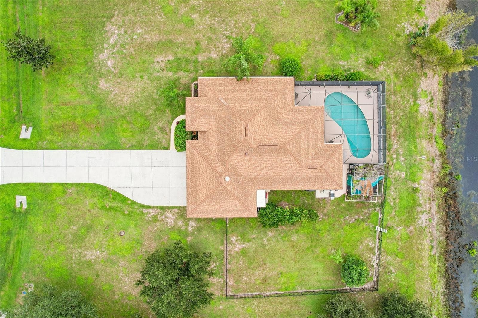 Single Family Residence at 18115 HOWLING WOLF RUN, PARRISH, photo 36 of 58