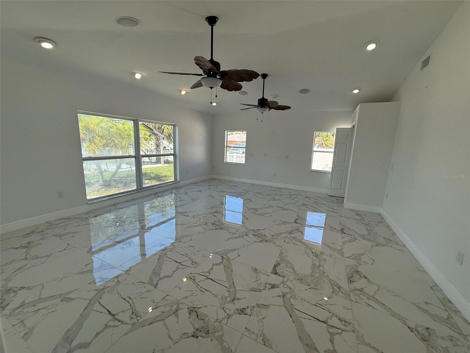 Single Family Residence at 13701 GARRIS DR, HUDSON, photo 15 of 32