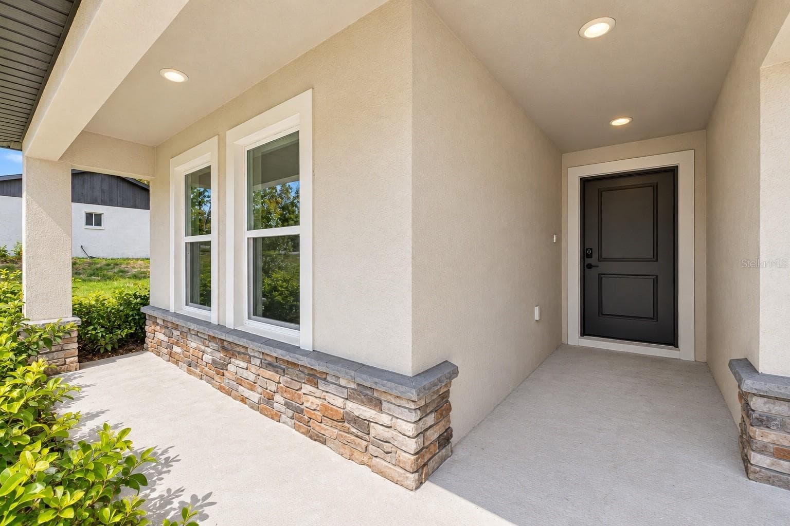 Front porch - 11041 SPOONBILL RD, WEEKI WACHEE