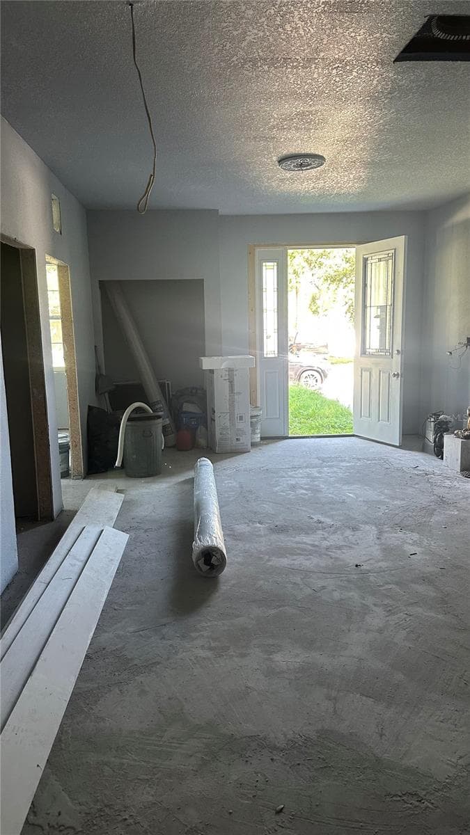 Single Family Residence at 3605 E CARACAS ST, TAMPA, photo 2 of 12