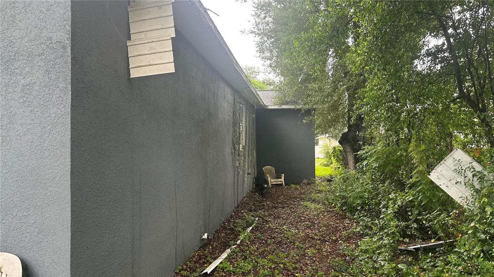 Single Family Residence at 3605 E CARACAS ST, TAMPA, photo 11 of 12