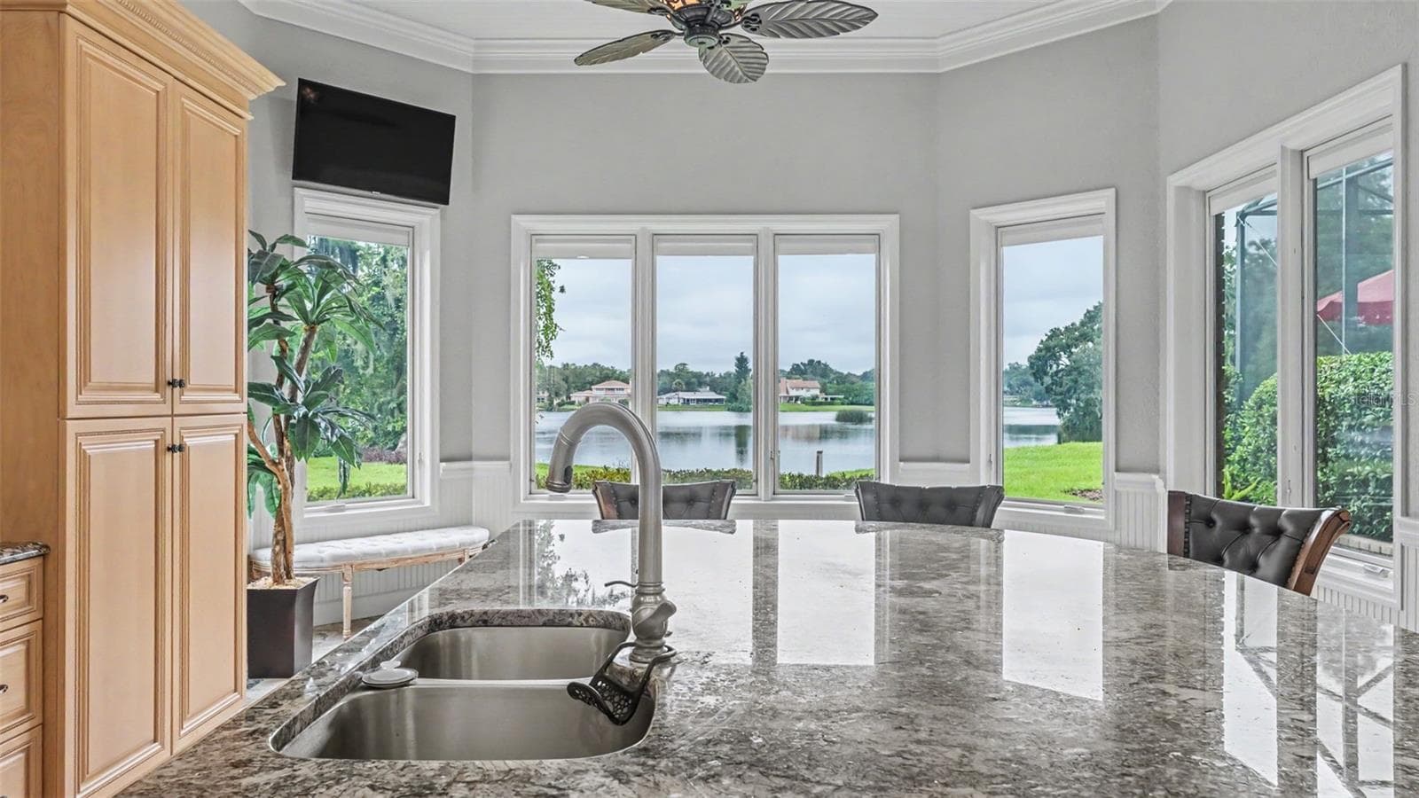 Single Family Residence at 148 E CHRISTINA BLVD, LAKELAND, photo 9 of 115