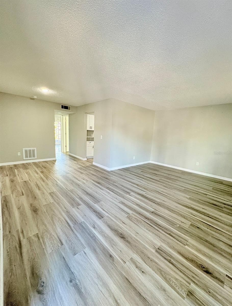 Condominium at 9005 TUDOR DR #H105, TAMPA, photo 2 of 5