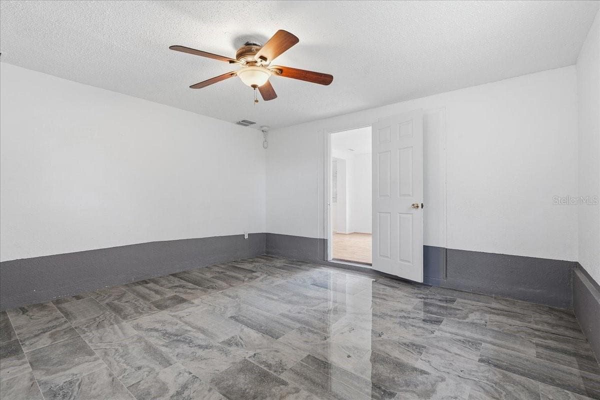 Single Family Residence at 12404 COBBLE STONE DR, HUDSON, photo 22 of 48