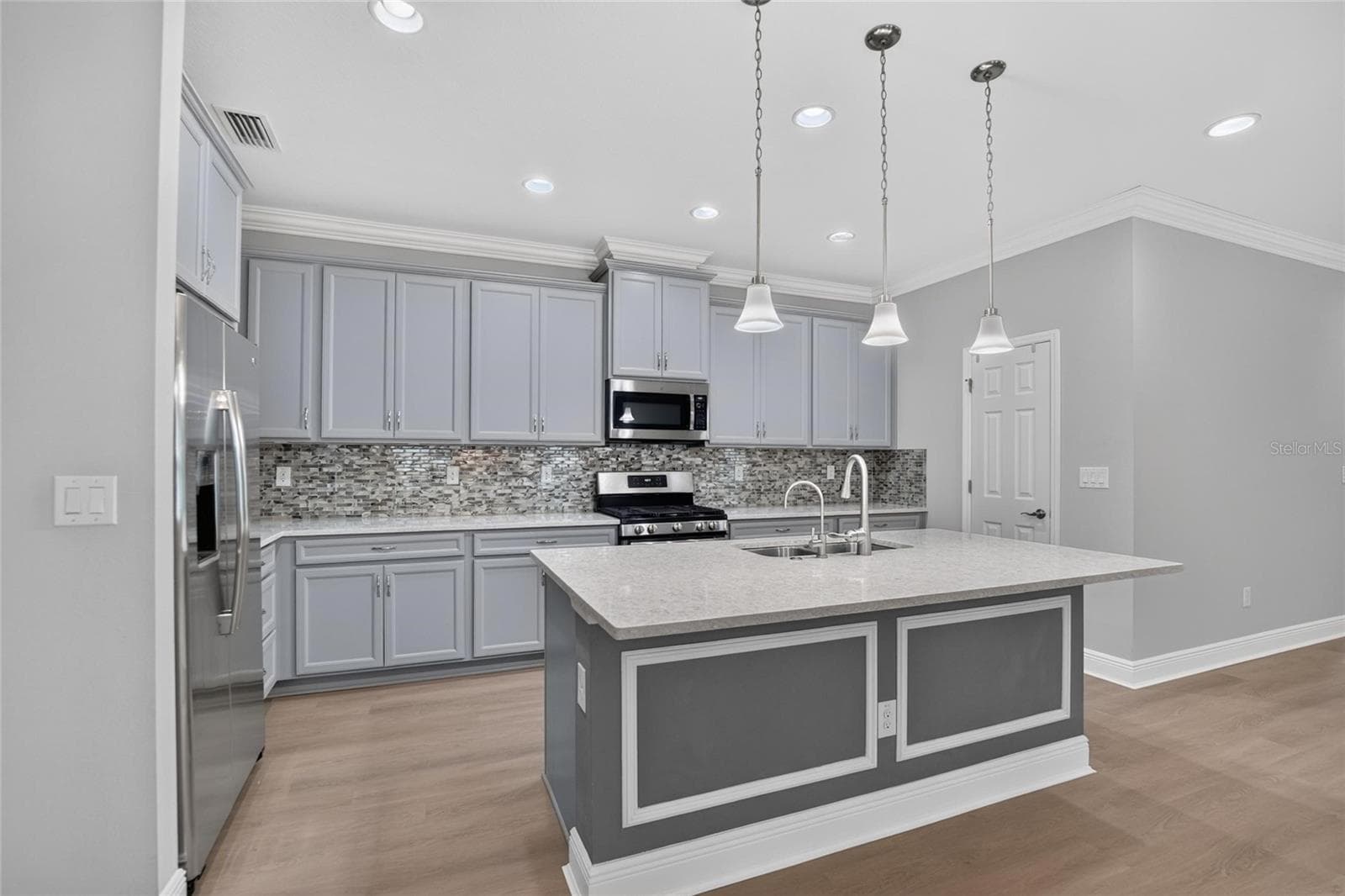 Single Family Residence at 6134 COLMAR PL, APOLLO BEACH, photo 11 of 73