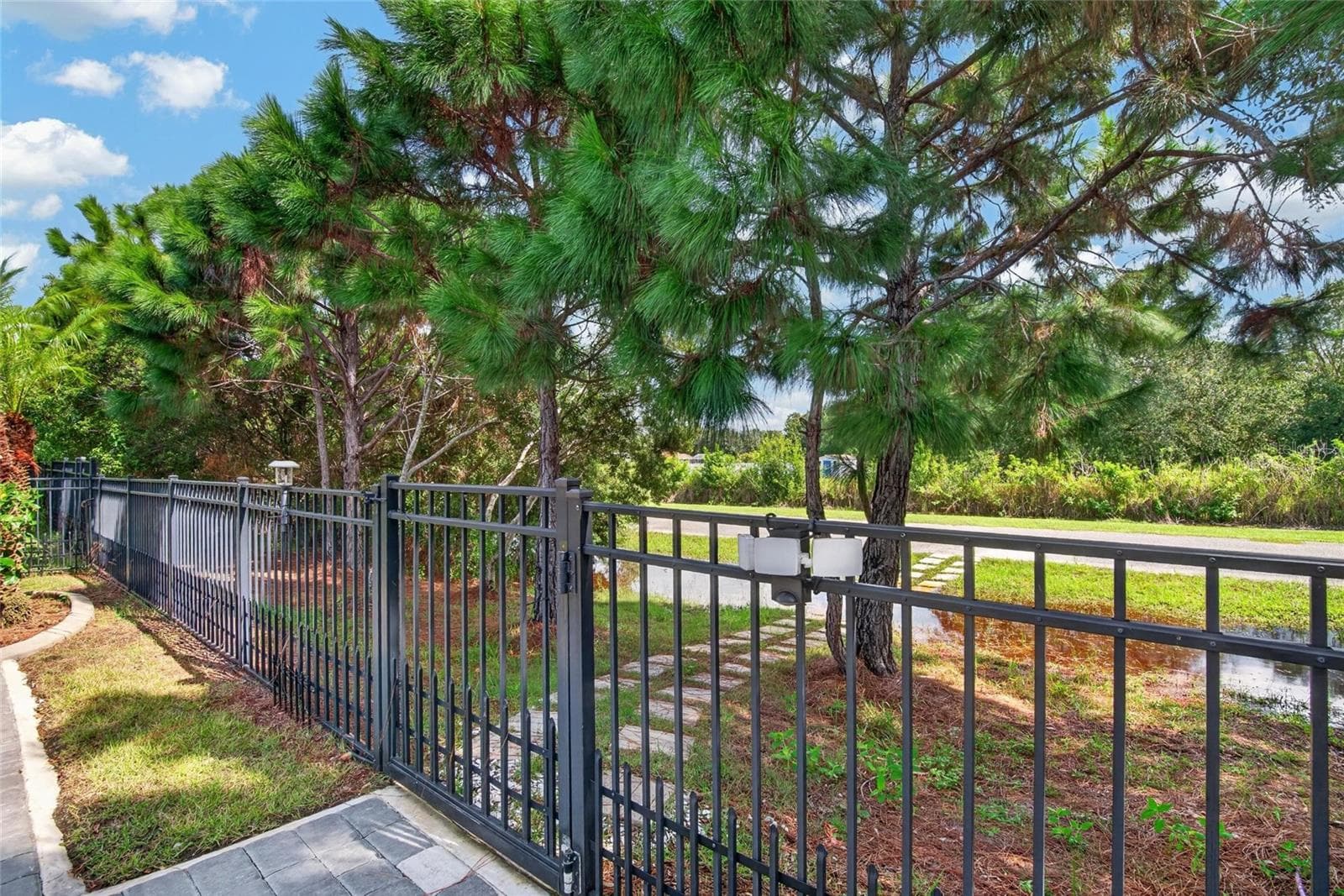 Single Family Residence at 6134 COLMAR PL, APOLLO BEACH, photo 43 of 73