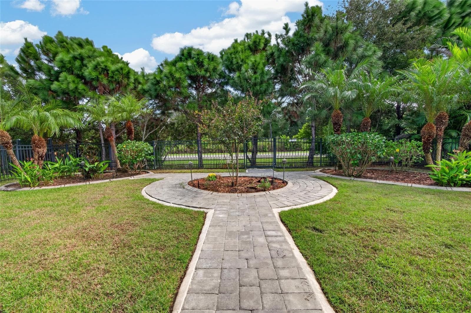 Single Family Residence at 6134 COLMAR PL, APOLLO BEACH, photo 47 of 73