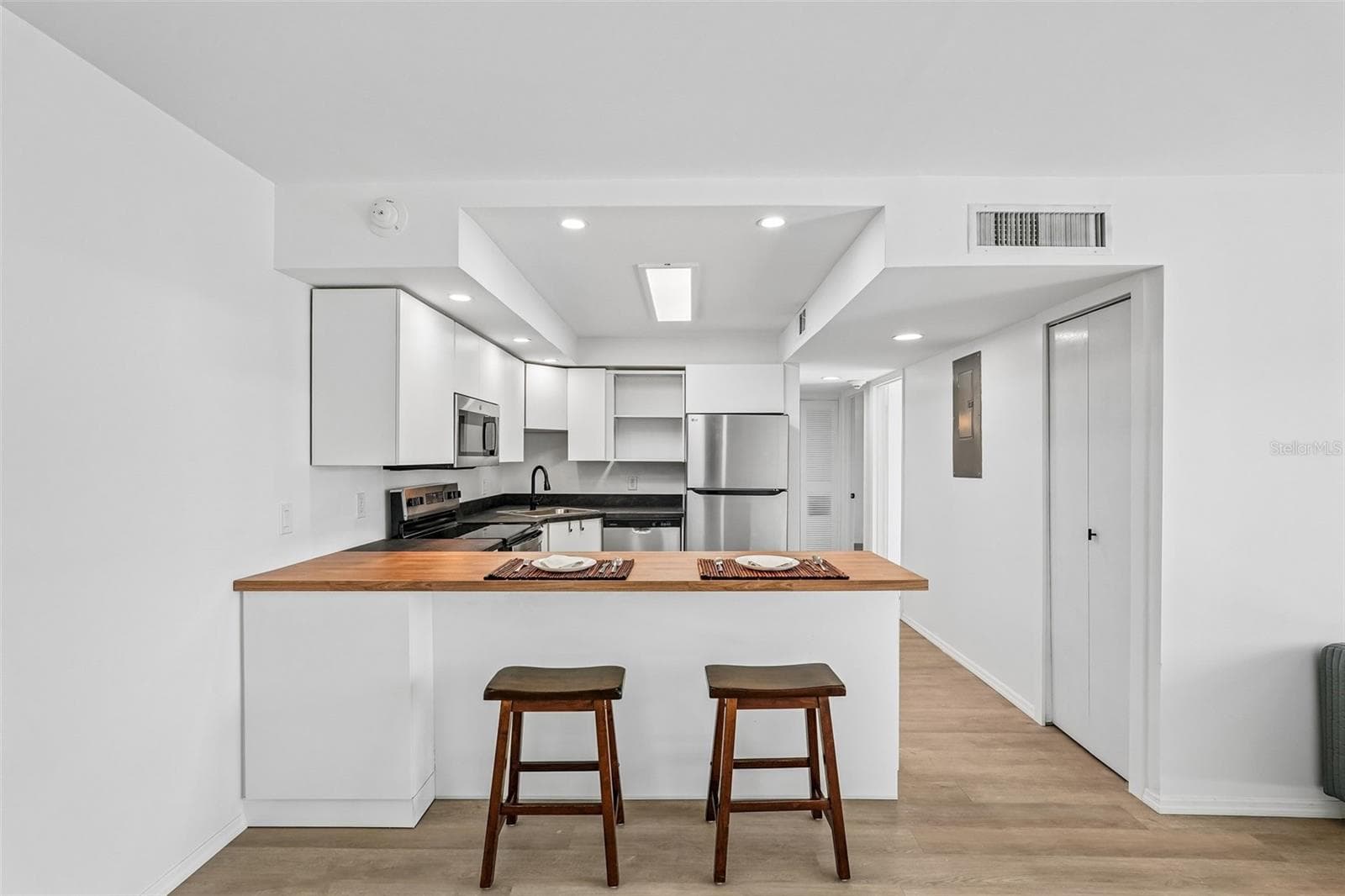 Remodeled kitchen - 21280 BRINSON AVE #113, PORT CHARLOTTE