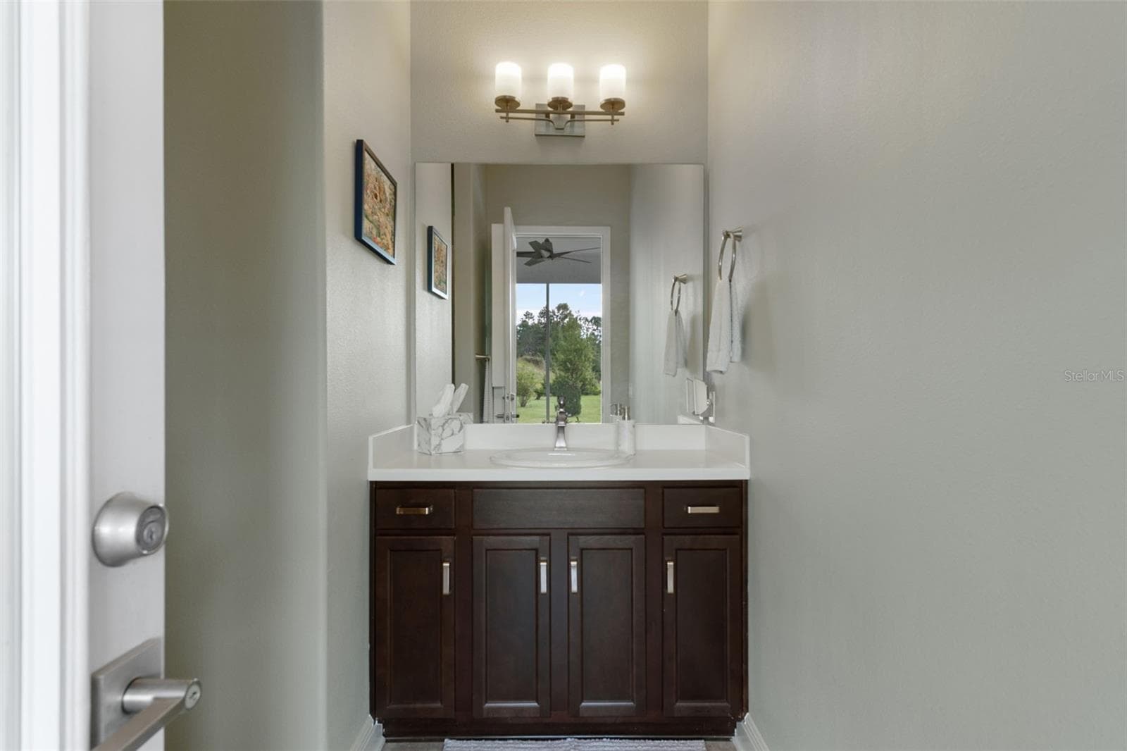 private lanai bathroom - 224 S PALADINN CIR, INVERNESS