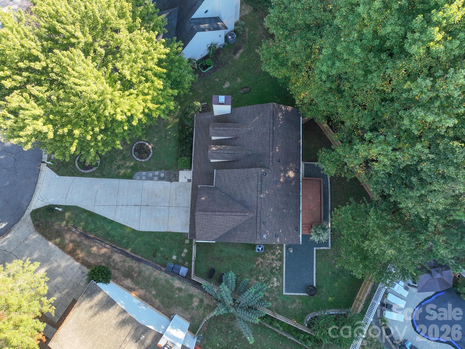 Single Family Residence at 5418 Groveton Court, Charlotte, photo 7 of 43