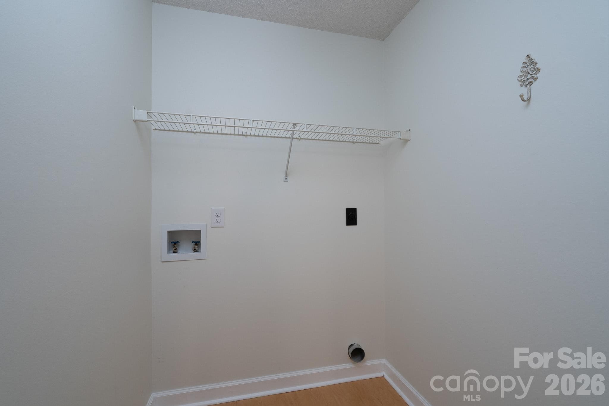 Single Family Residence at 5418 Groveton Court, Charlotte, photo 23 of 43