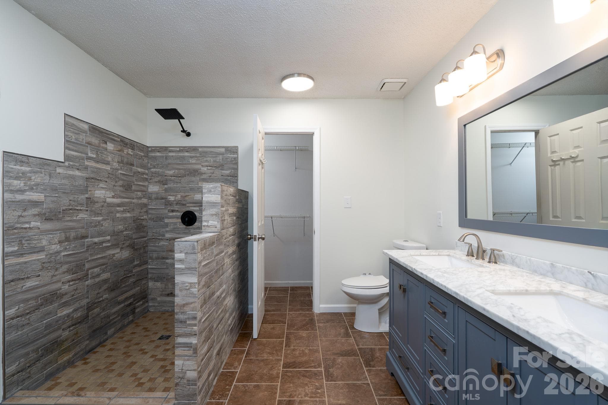 Single Family Residence at 5418 Groveton Court, Charlotte, photo 28 of 43