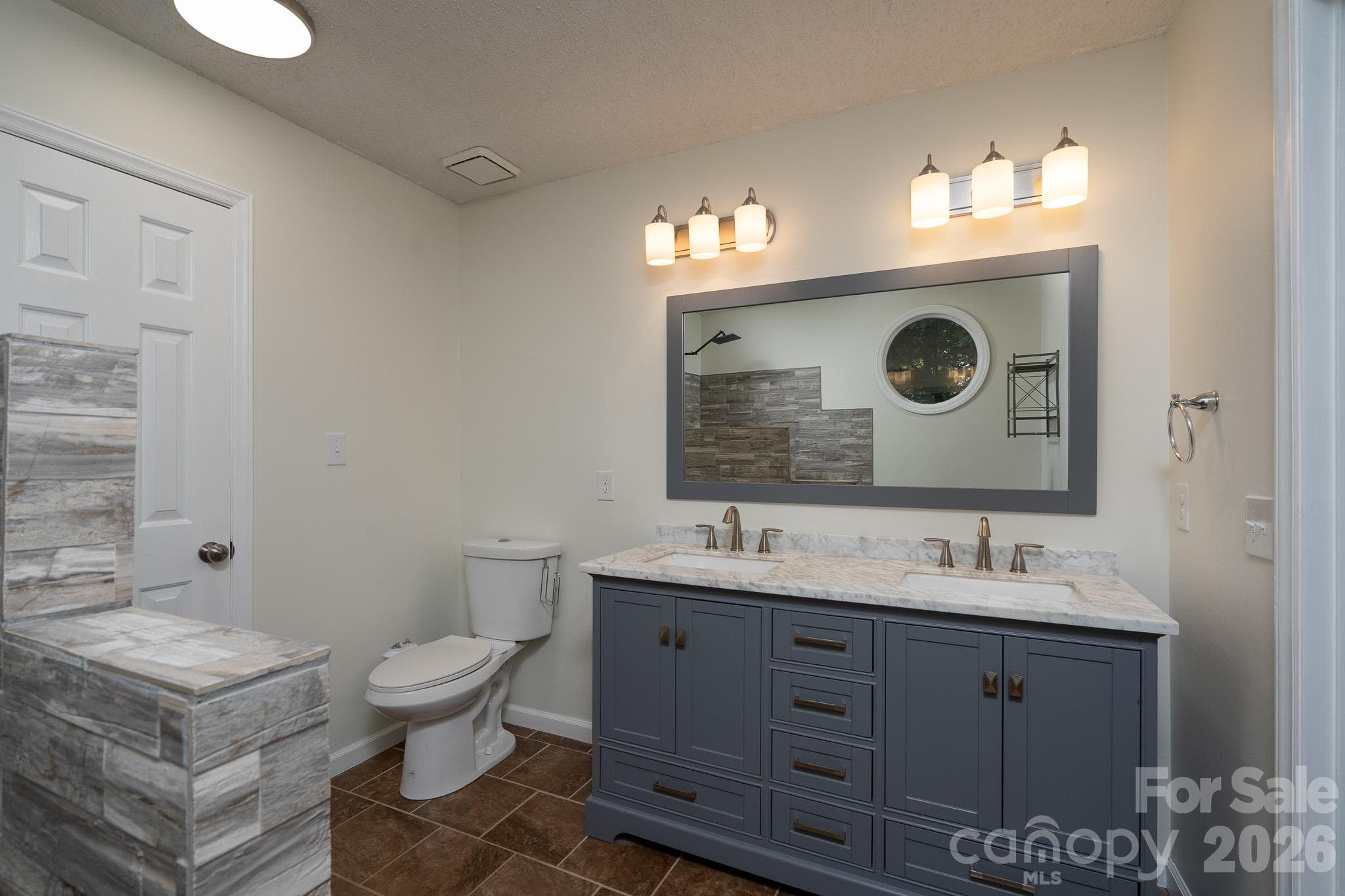 Single Family Residence at 5418 Groveton Court, Charlotte, photo 30 of 43