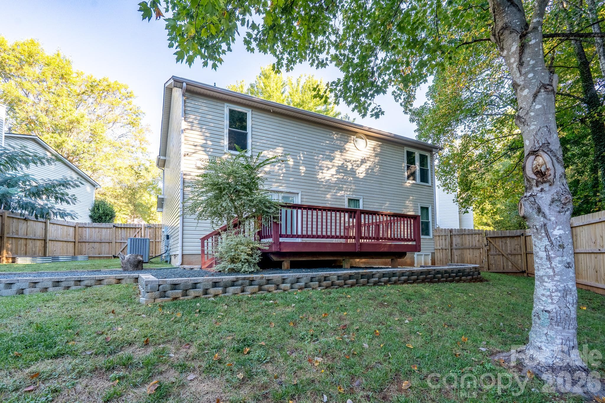 Single Family Residence at 5418 Groveton Court, Charlotte, photo 39 of 43
