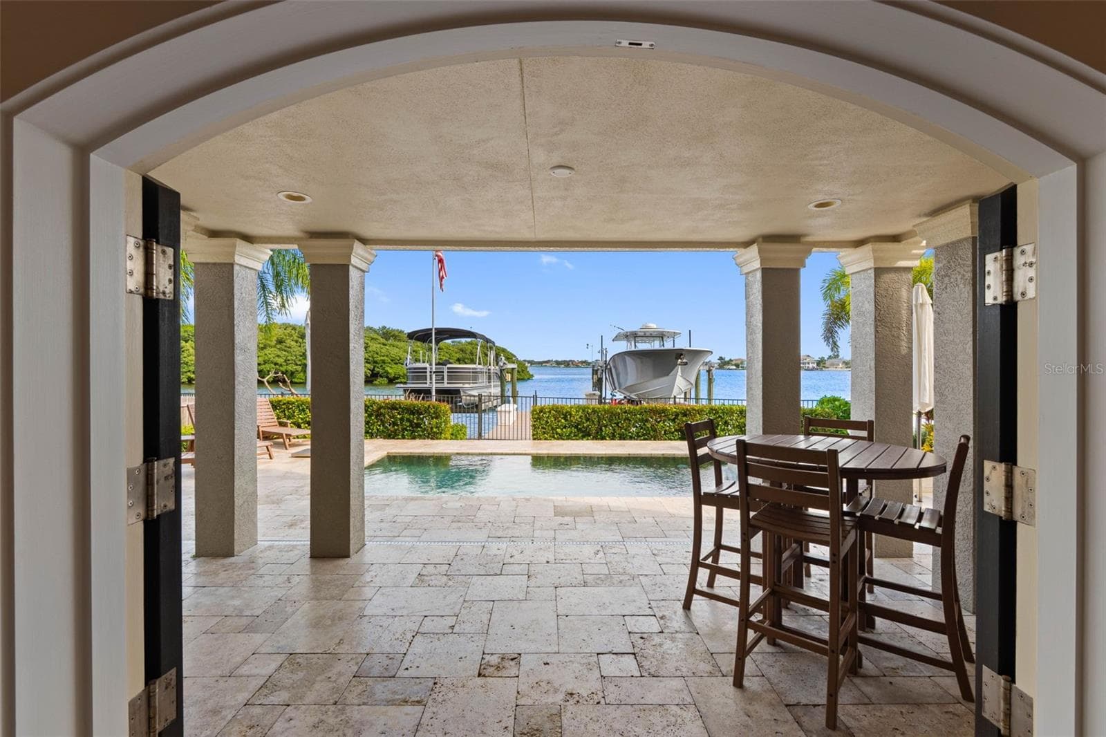 Single Family Residence at 505 HARBOR DR, BELLEAIR BEACH, photo 5 of 71