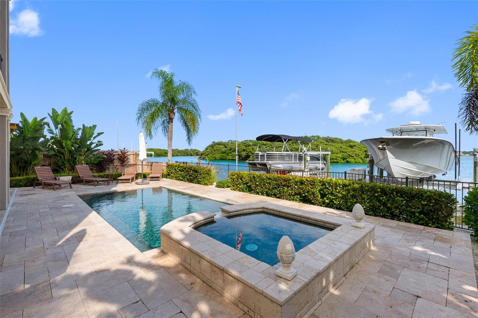 Single Family Residence at 505 HARBOR DR, BELLEAIR BEACH, photo 9 of 71