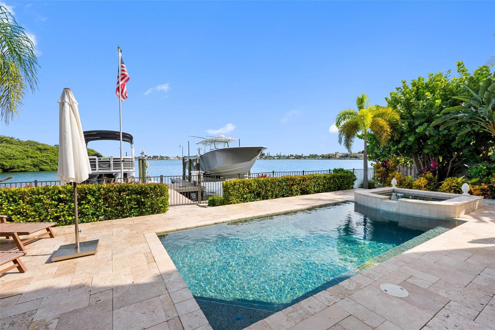 Single Family Residence at 505 HARBOR DR, BELLEAIR BEACH, photo 10 of 71