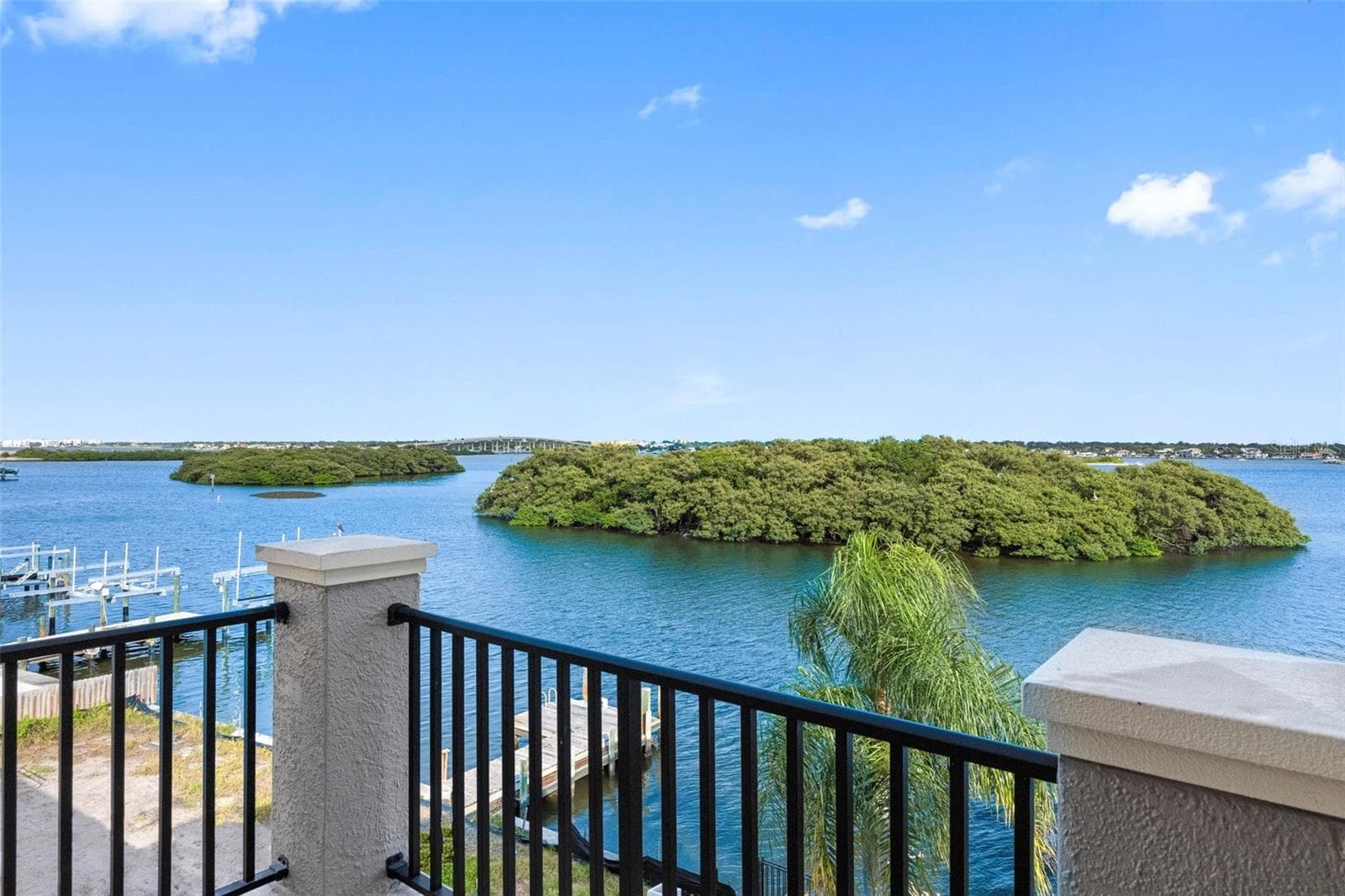 Single Family Residence at 505 HARBOR DR, BELLEAIR BEACH, photo 53 of 71
