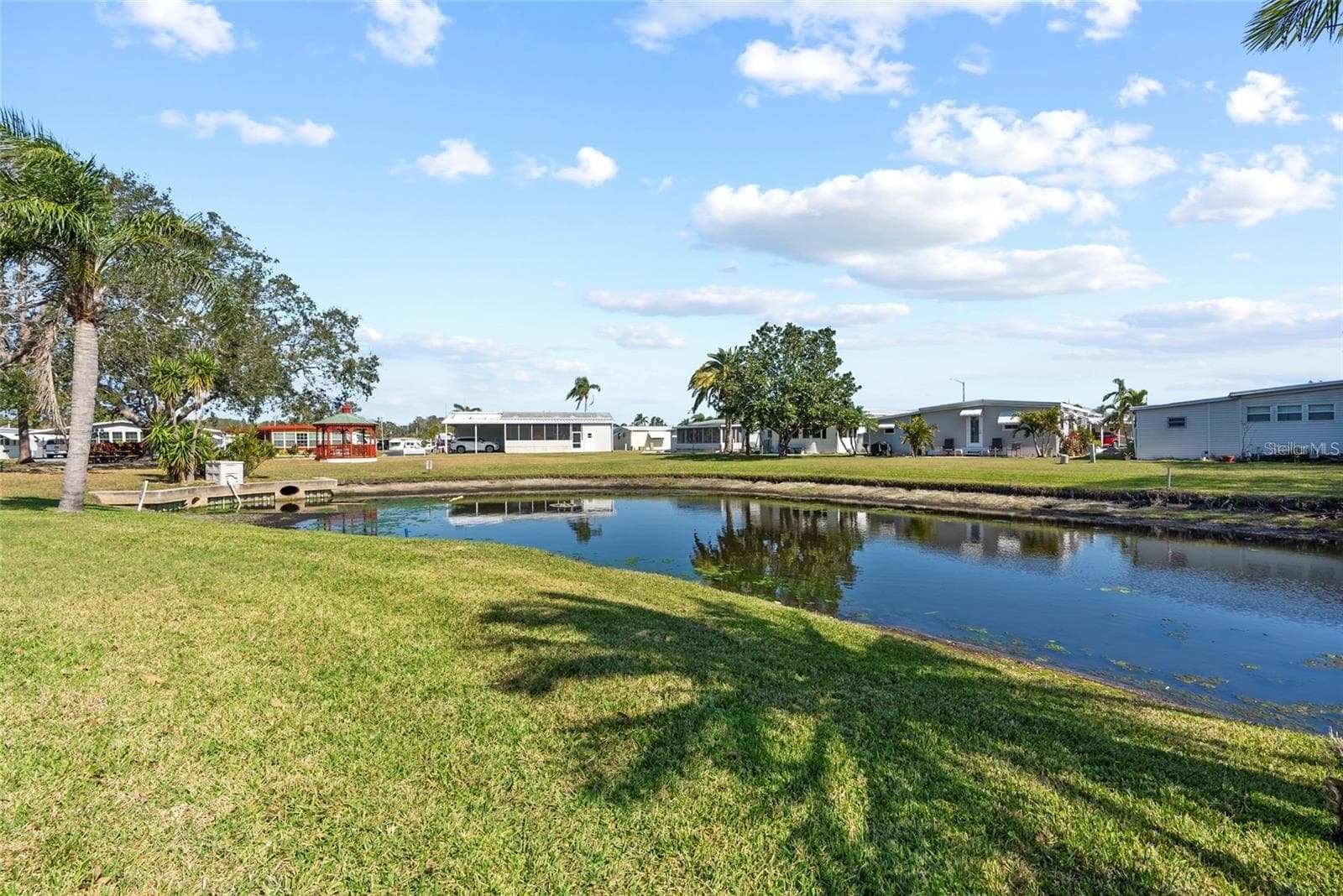 PARK POND WITH GAZEBO - 10494 GAZEBO DR #339, LARGO