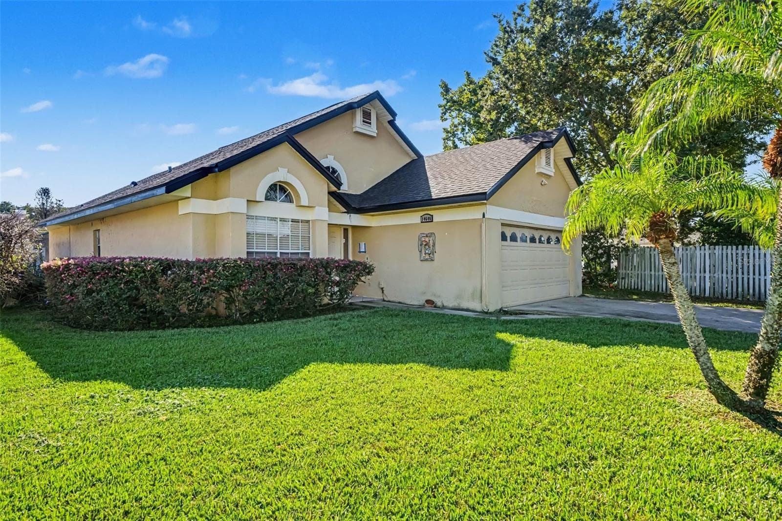 Single Family Residence at 14646 MUSKET FIRE LN, ORLANDO, photo 2 of 25