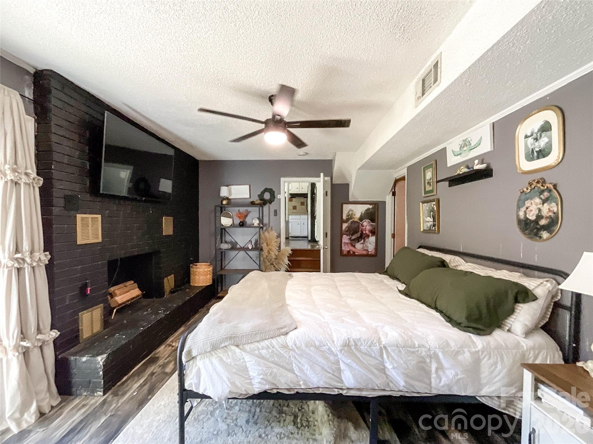 Single Family Residence at 4807 Lancaster Highway, Monroe, photo 5 of 45
