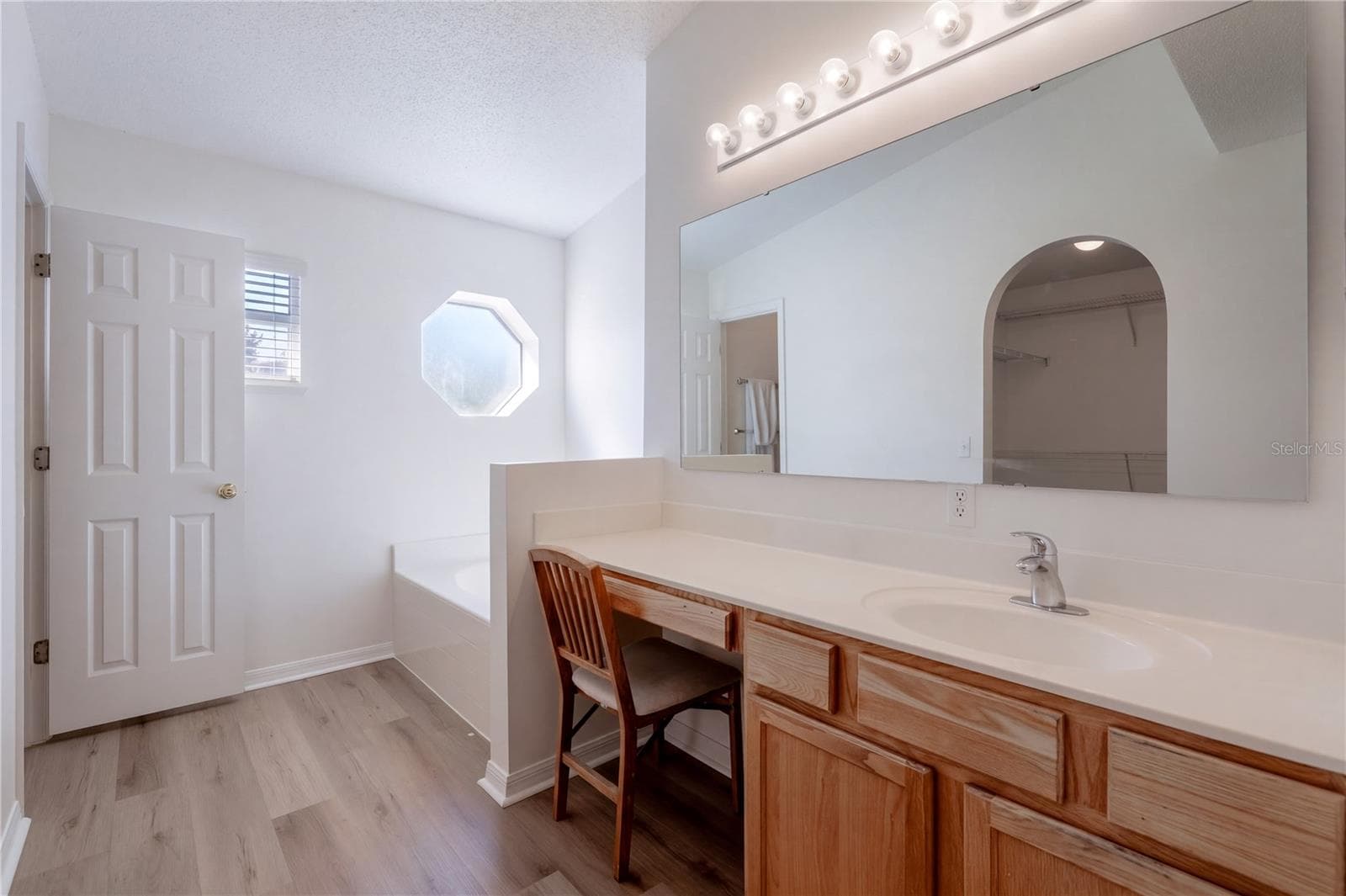 Single Family Residence at 359 VELVETEEN PL, CHULUOTA, photo 19 of 35