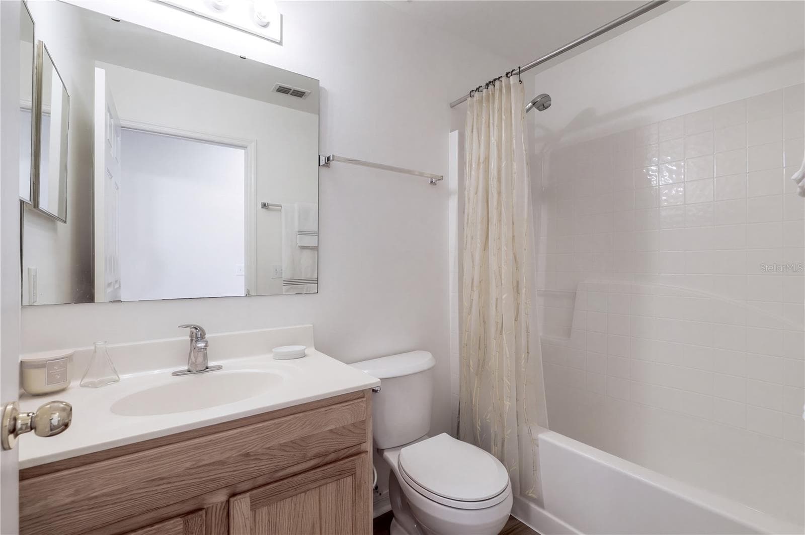 Single Family Residence at 359 VELVETEEN PL, CHULUOTA, photo 27 of 35